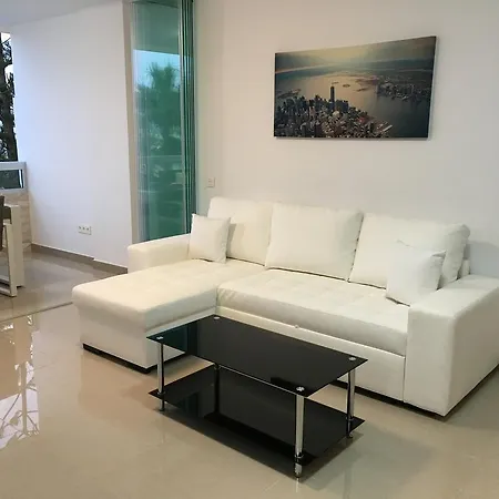 Appartaments Deluxe Apartment *